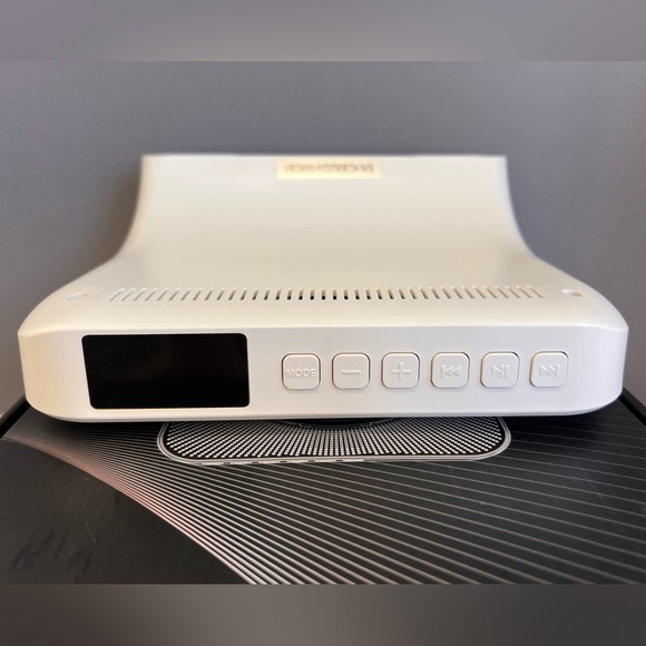 GUERAY WHITE BLUETOOTH DESK CD PLAYER AND RADIO IS NEW IN THE BOX - Picture 8 of 11